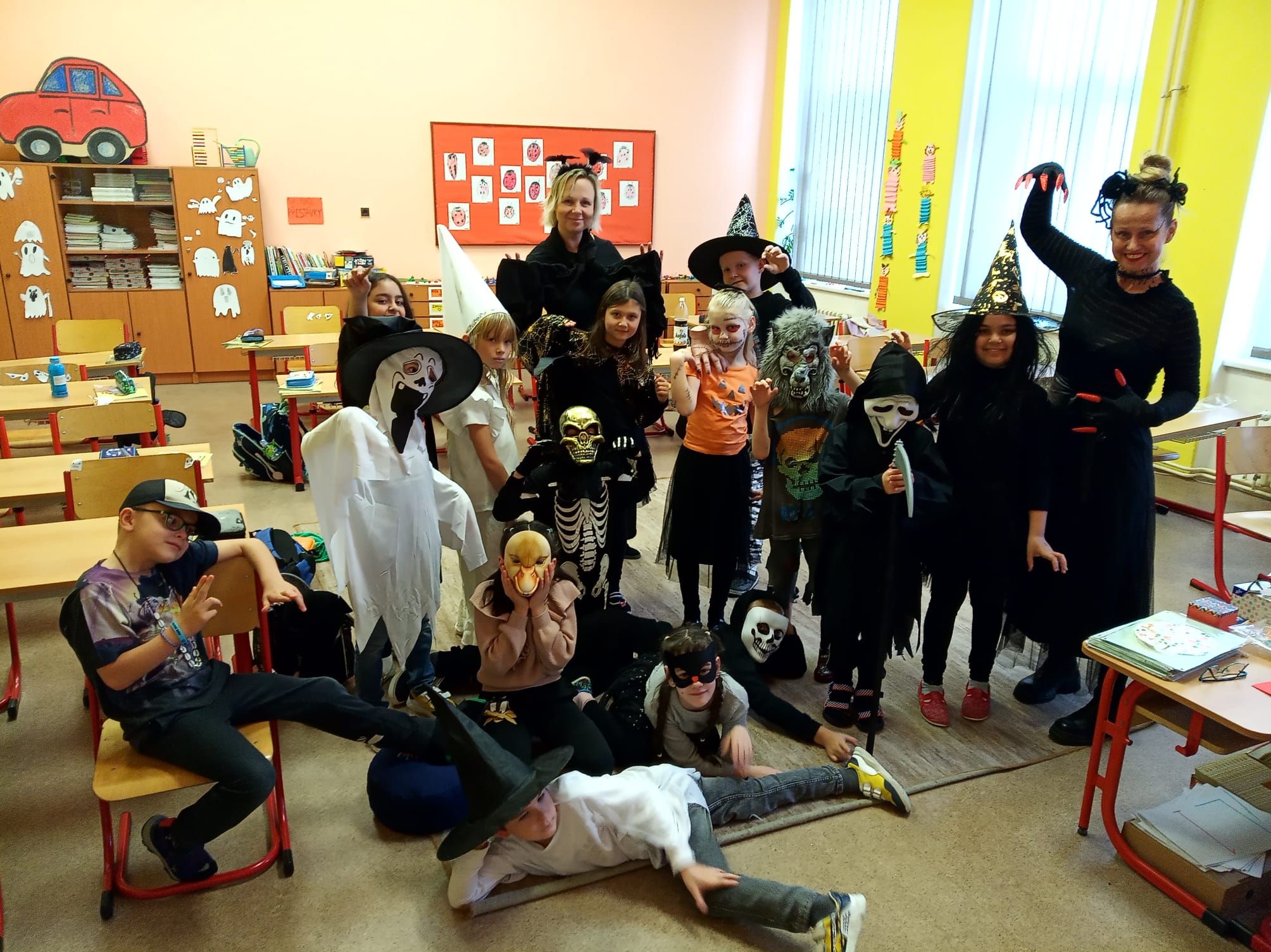 2.A Náš Halloween ) Základní škola, Praha 8, Palmovka 8